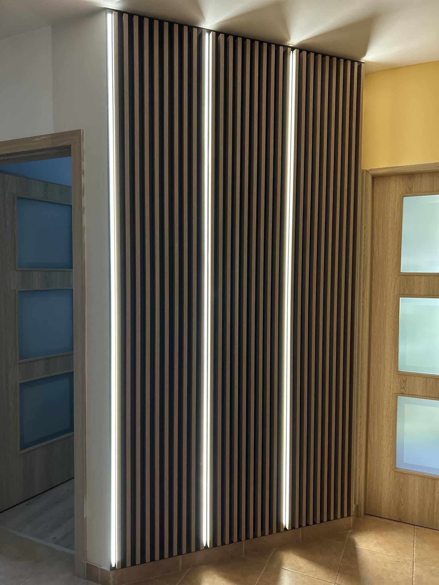 Podświetlana ściana z lameli